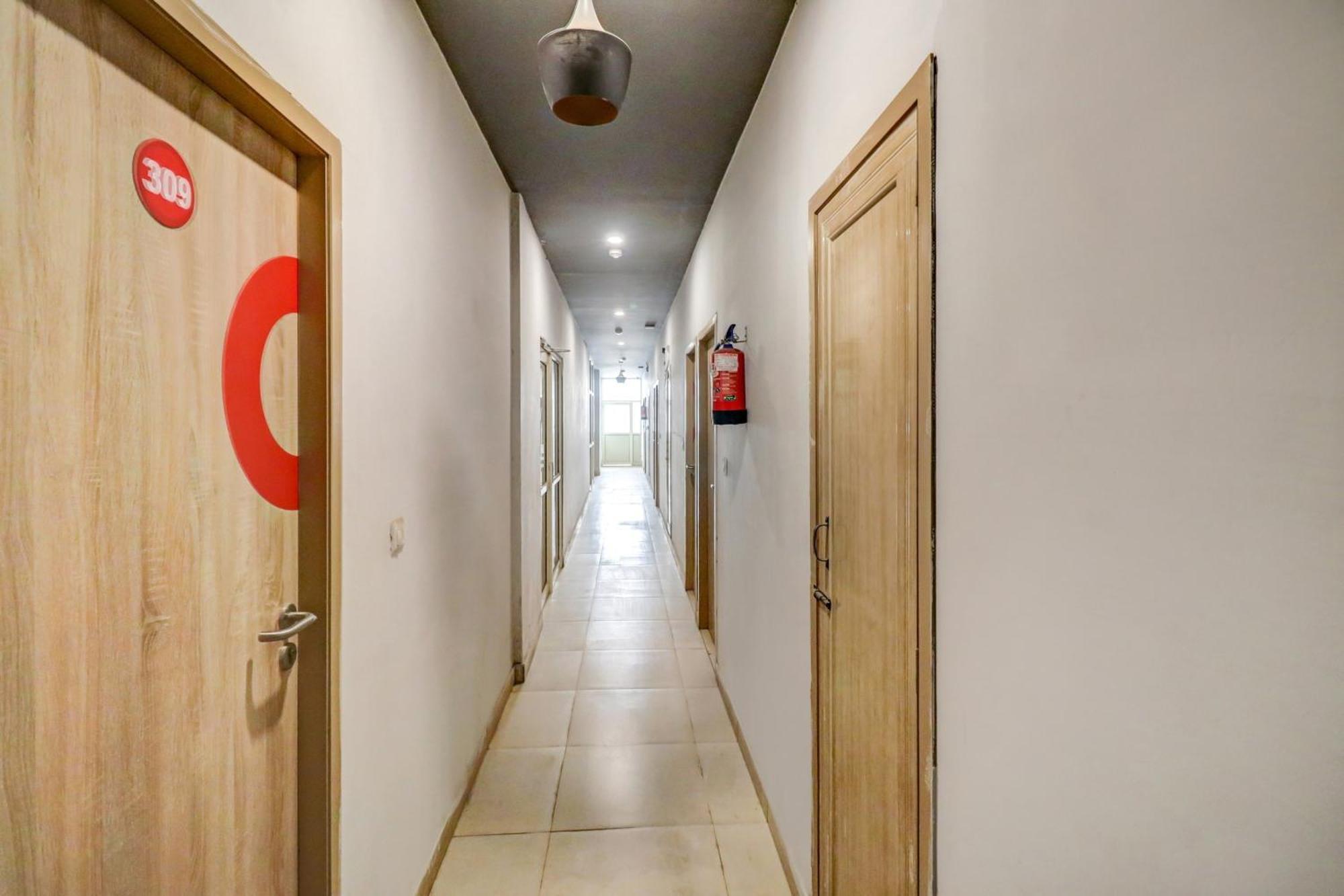 Hotel O Jps Grand Hotel نيودلهي المظهر الخارجي الصورة