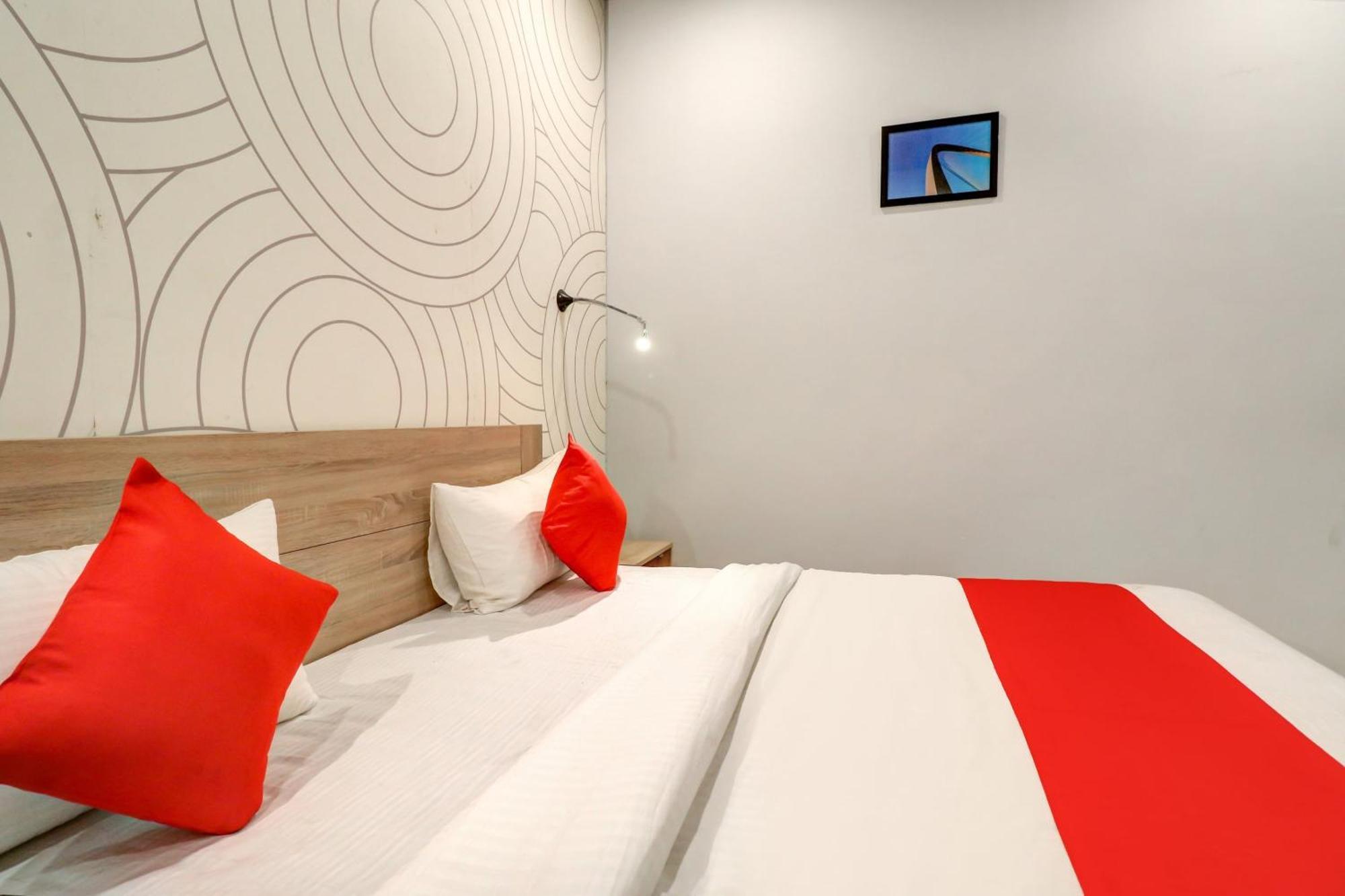 Hotel O Jps Grand Hotel نيودلهي المظهر الخارجي الصورة